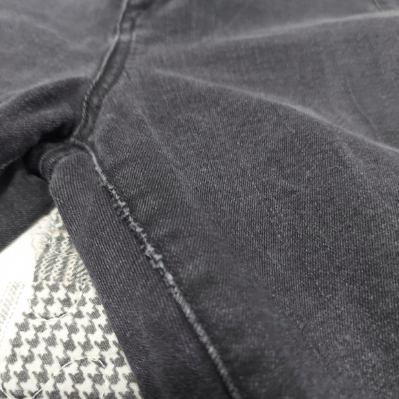 Guess jeans and shirt - Picture 10 of 15